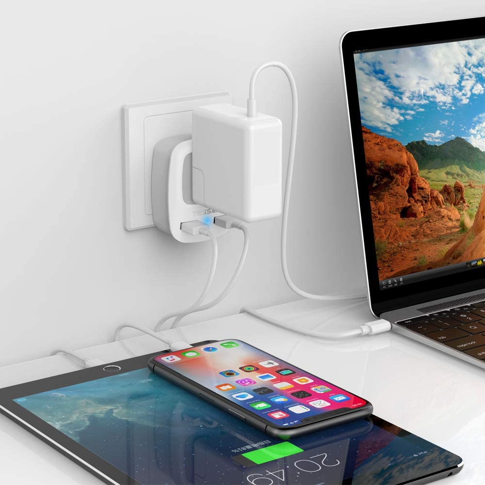 US To Italy Travel Plug Adapter with Dual USB Ports(Type L Plug)